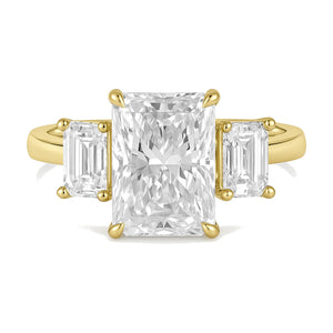 Luna ring in 14K yellow gold with a radiant-cut lab-grown diamond