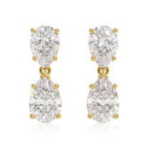 Lara earrings in 14K gold with a pear-cut lab-grown diamond