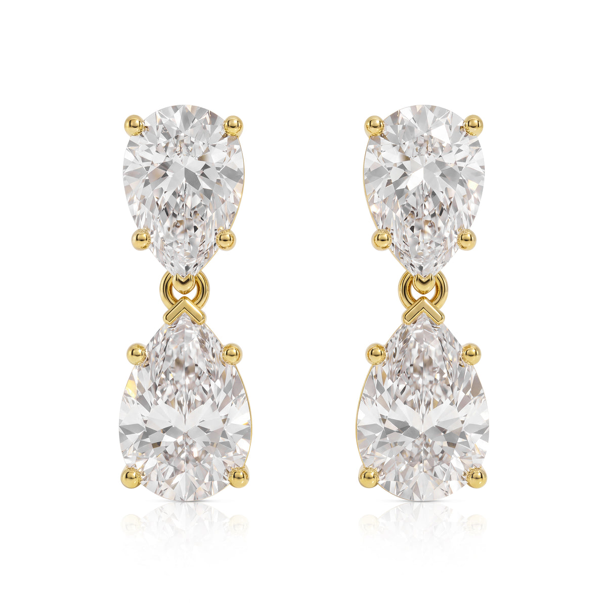 Lara earrings in 14K gold with a pear-cut lab-grown diamond