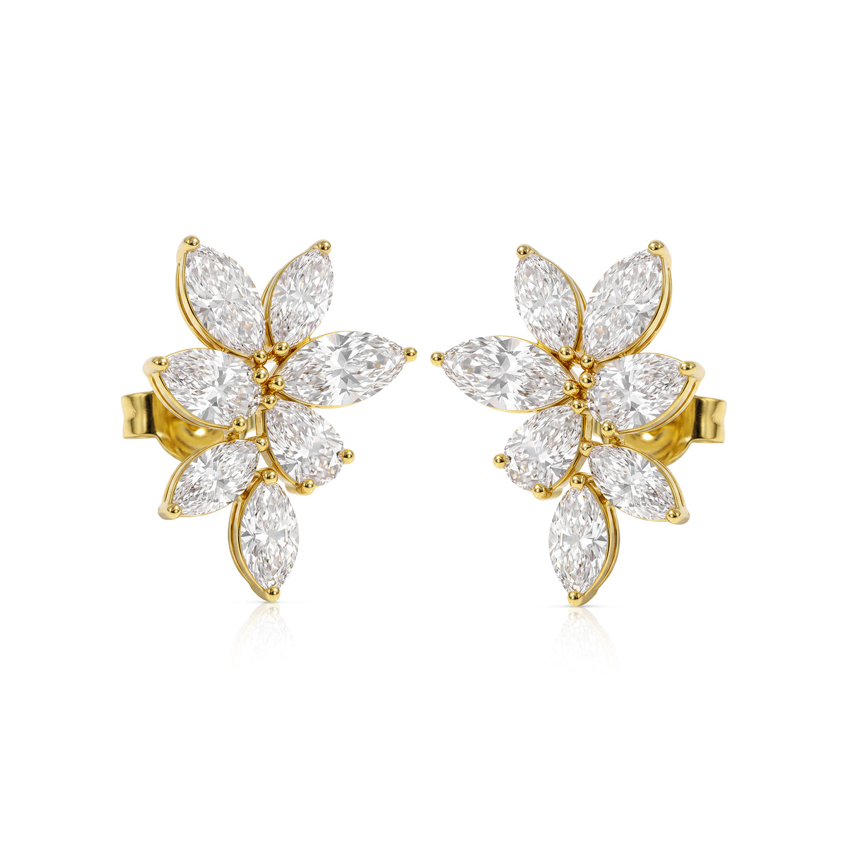Thea earrings in 14K gold with a pear-cut lab-grown diamond