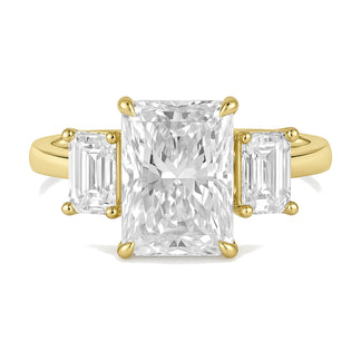 Luna ring in 14K yellow gold with a radiant-cut lab-grown diamond