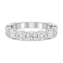 Celeste ring in 14K white gold with an oval-cut lab-grown diamond