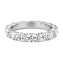 Celeste ring in 14K white gold with an oval-cut lab-grown diamond