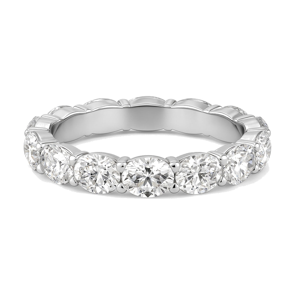 Celeste ring in 14K white gold with an oval-cut lab-grown diamond