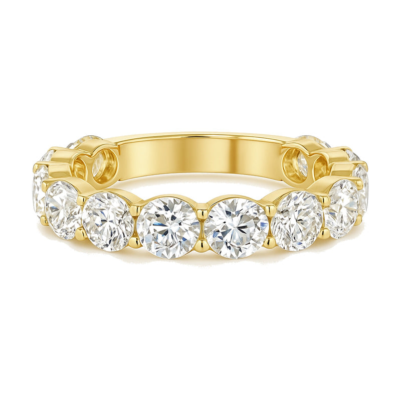 Celeste ring in 14K yellow gold with an oval-cut lab-grown diamond