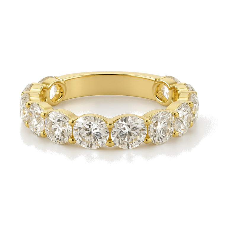 Celeste ring in 14K yellow gold with an oval-cut lab-grown diamond