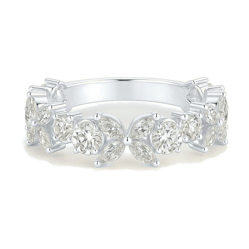 Chiara ring in 14K white gold with a lab-grown diamond