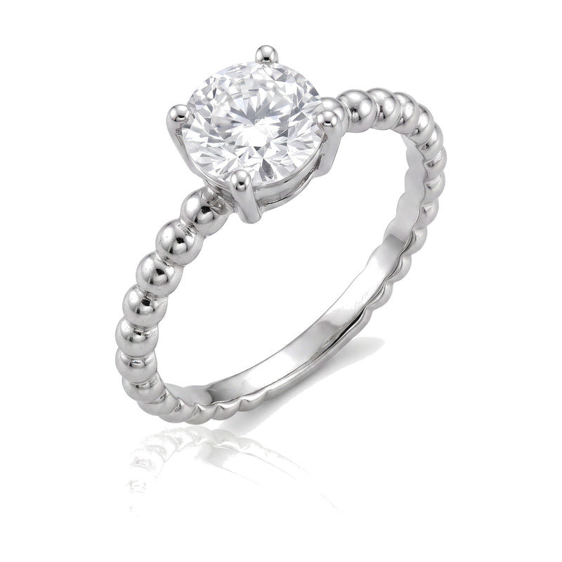 Delia ring in 14K white gold with a round-cut lab-grown diamond