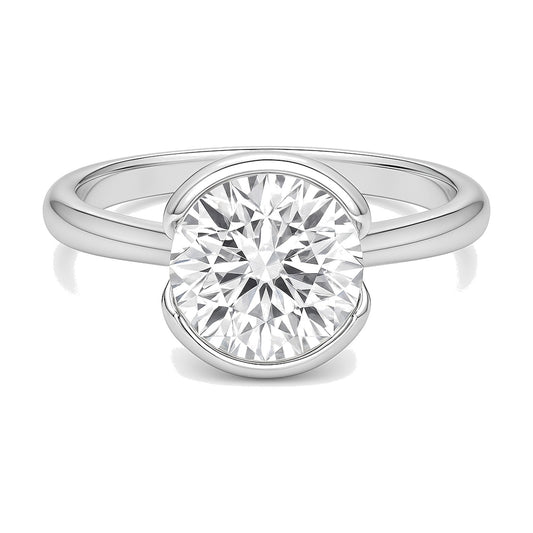 Emma ring in 14K white gold with a round-cut lab-grown diamond