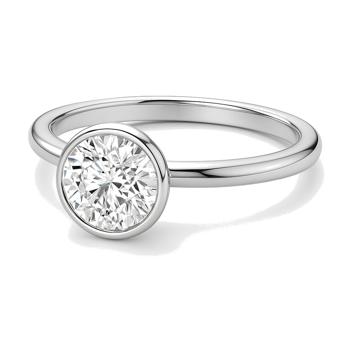 Emma ring in 14K white gold with a round-cut lab-grown diamond