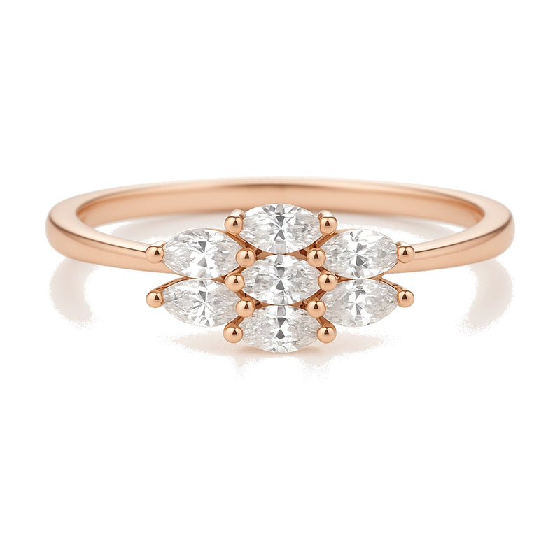 Eva ring in 14K rose gold with a lab-grown diamond