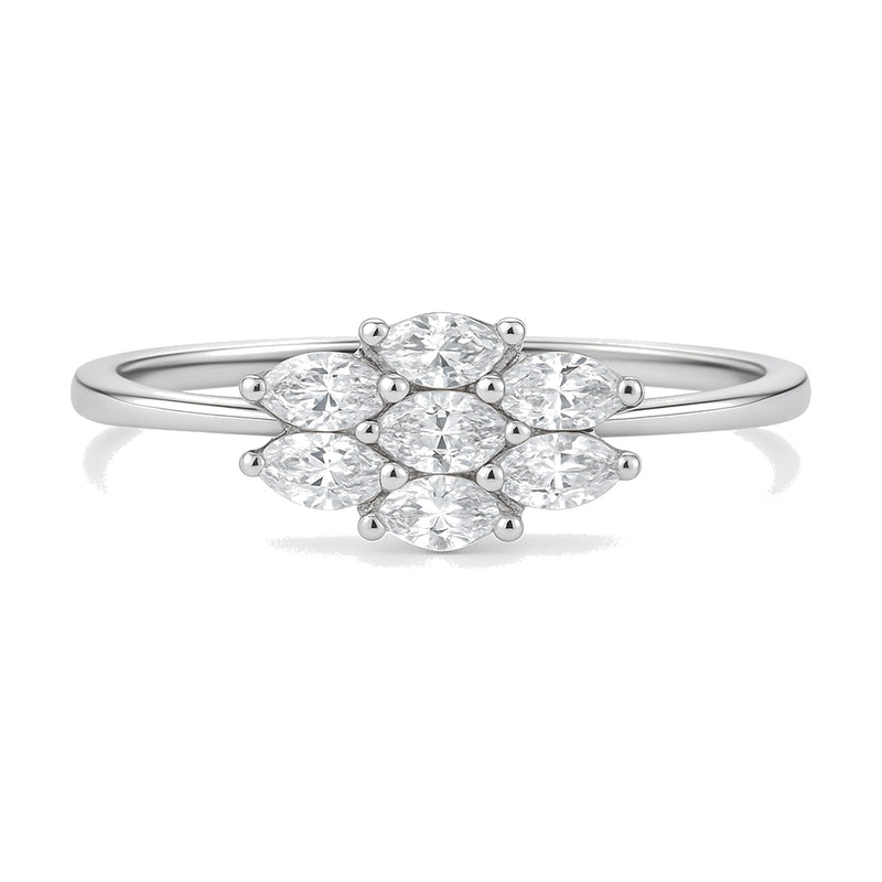 Eva ring in 14K white gold with a lab-grown diamond