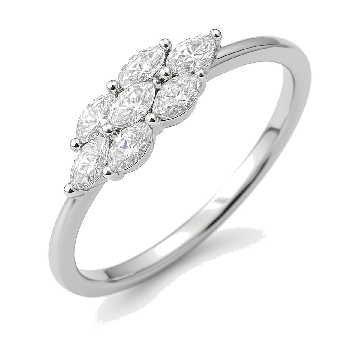 Eva ring in 14K white gold with a lab-grown diamond