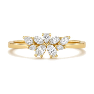 Fleur ring in 14K yellow gold with a lab-grown diamond