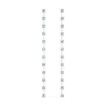 Gia earrings in 14K white gold with a lab-grown diamond