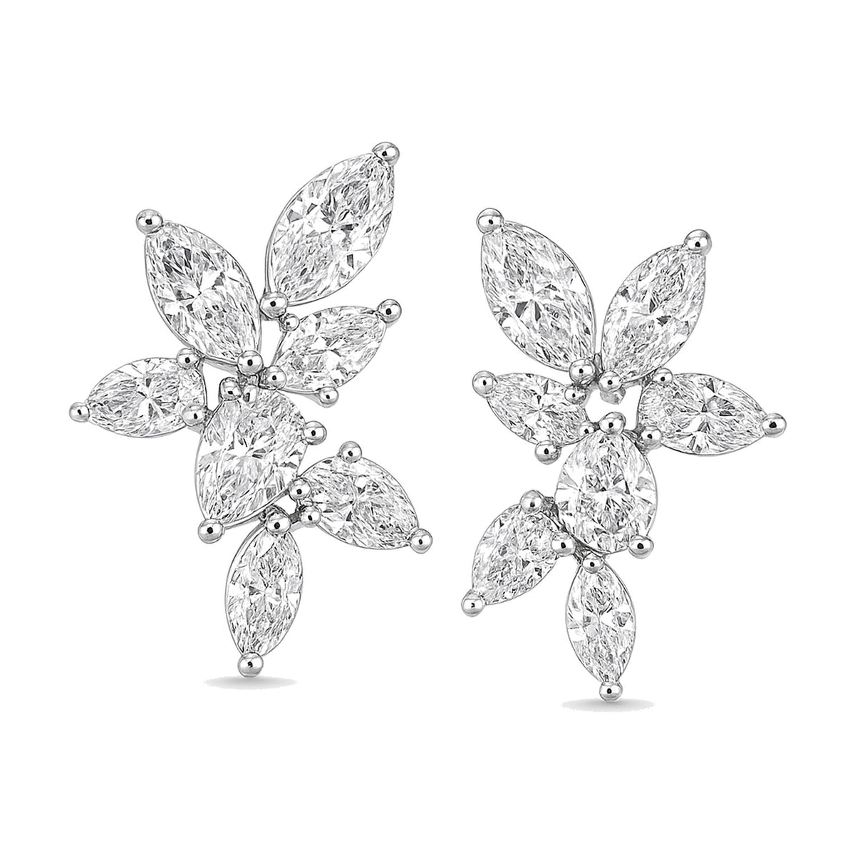 Jade earrings in 14K white gold with a pear-cut lab-grown diamond