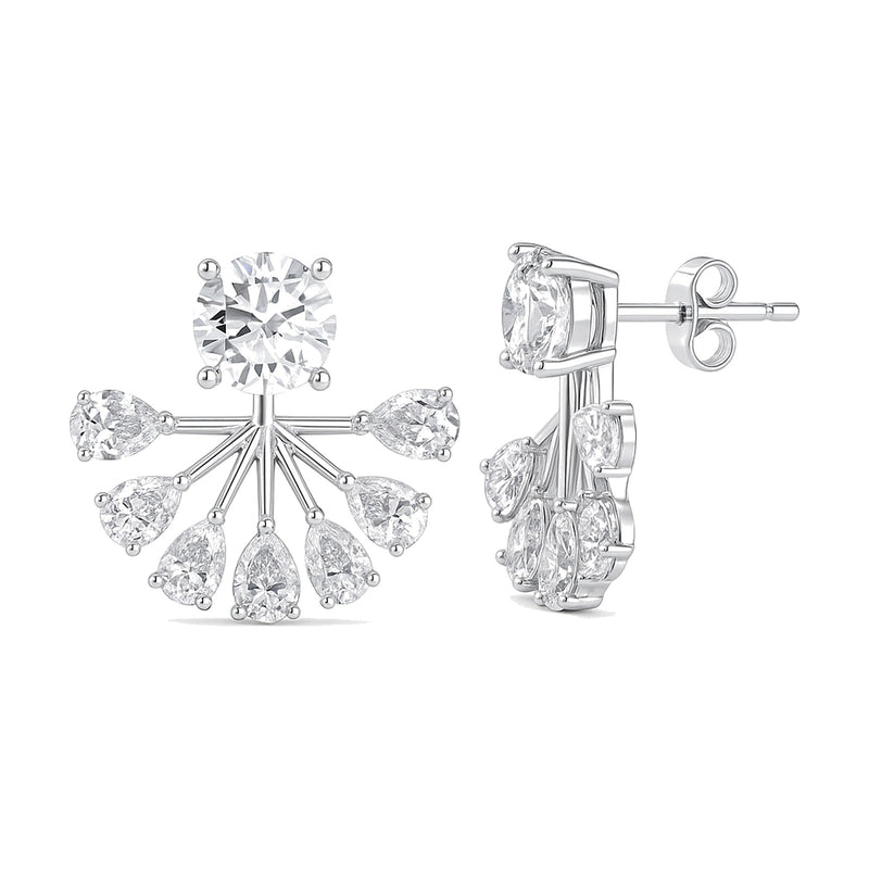 Lea earrings in 14K white gold with a round-cut lab-grown diamond