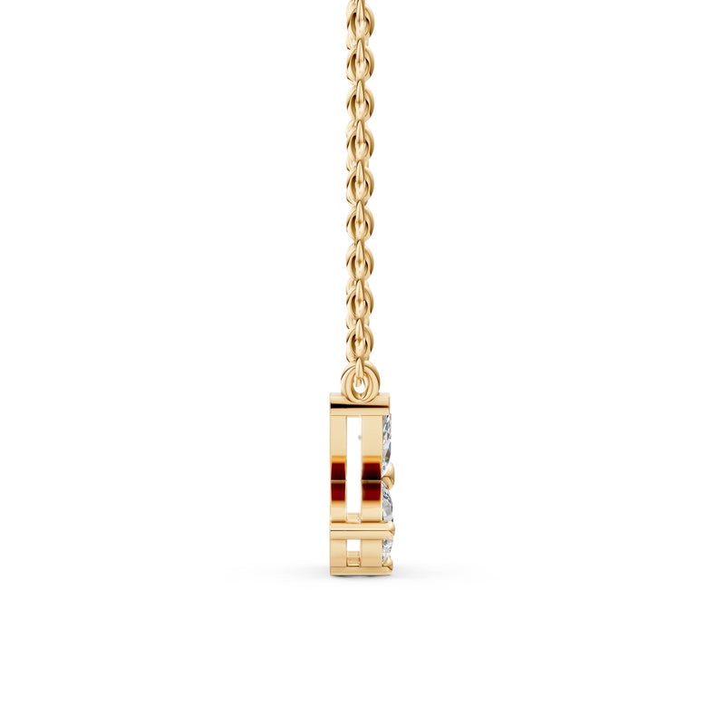 Livia pendant in 14K yellow gold with a lab-grown diamond