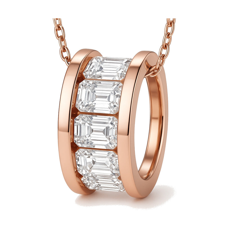 Lydia pendant in 14K rose gold with a lab-grown diamond
