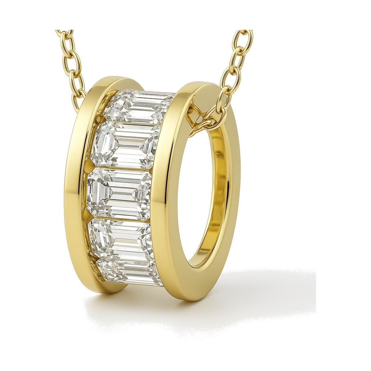 Lydia pendant in 14K yellow gold with a lab-grown diamond