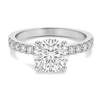 Nadia ring in 14K white gold with a round-cut lab-grown diamond