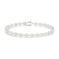 Odette bracelet in 14K white gold with a pear-cut lab-grown diamond