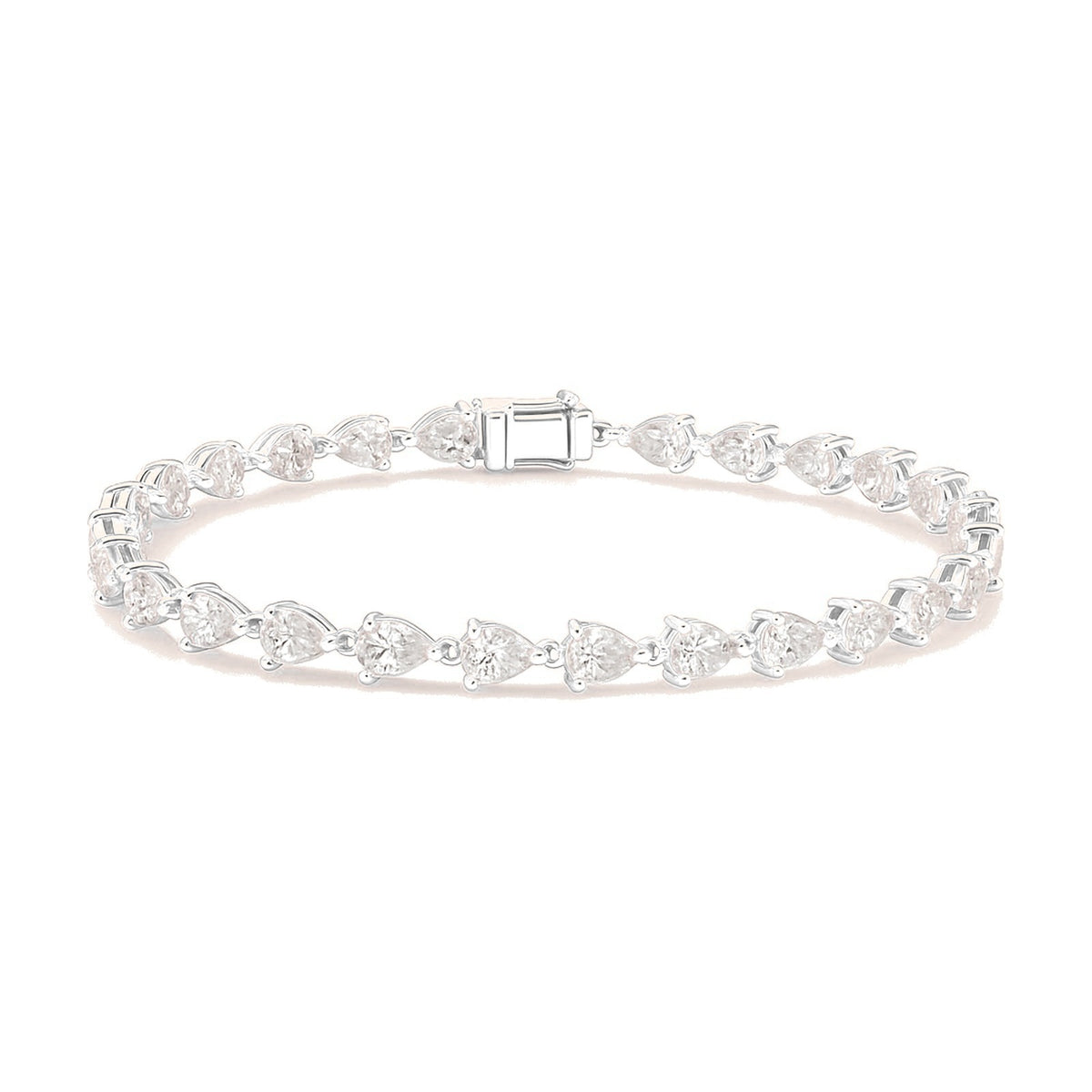 Odette bracelet in 14K white gold with a pear-cut lab-grown diamond