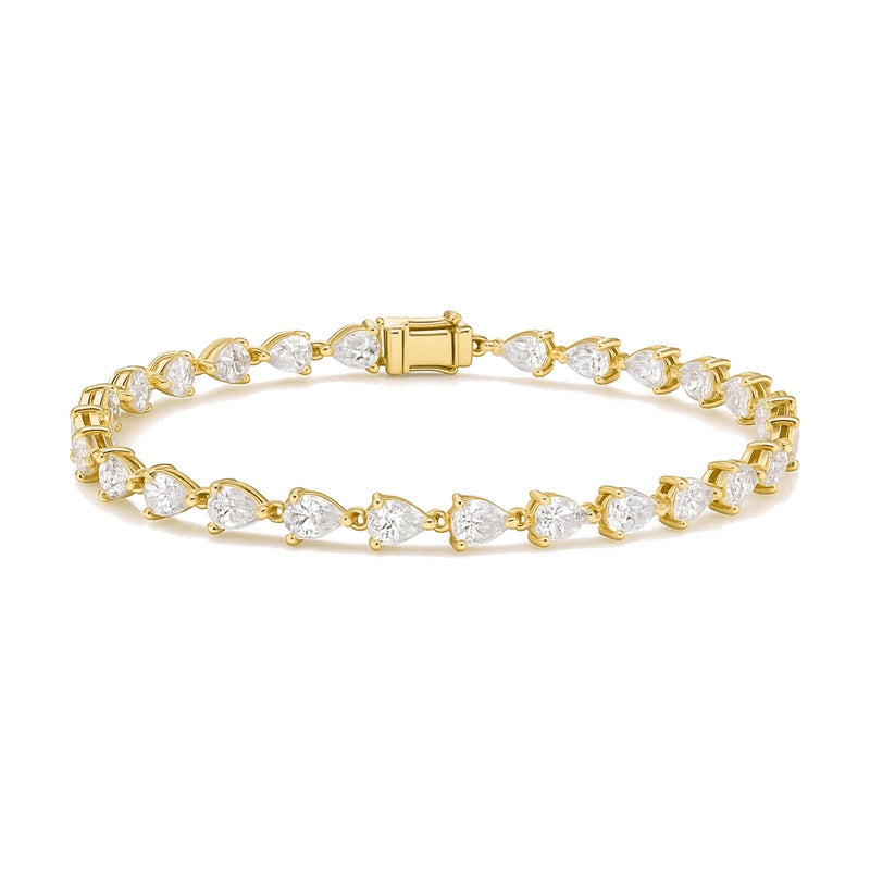 Odette bracelet in 14K yellow gold with a pear-cut lab-grown diamond