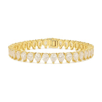 Olivia bracelet in 14K yellow gold with a lab-grown diamond
