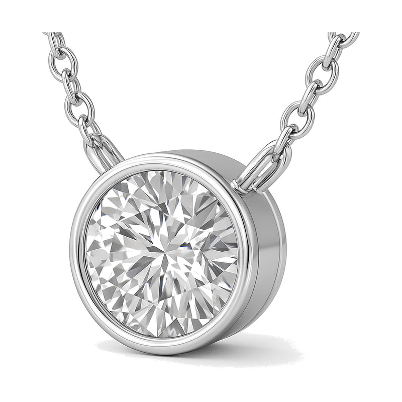Rosa pendant in 14K white gold with a round-cut lab-grown diamond