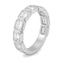 Simone ring in 14K white gold with a lab-grown diamond