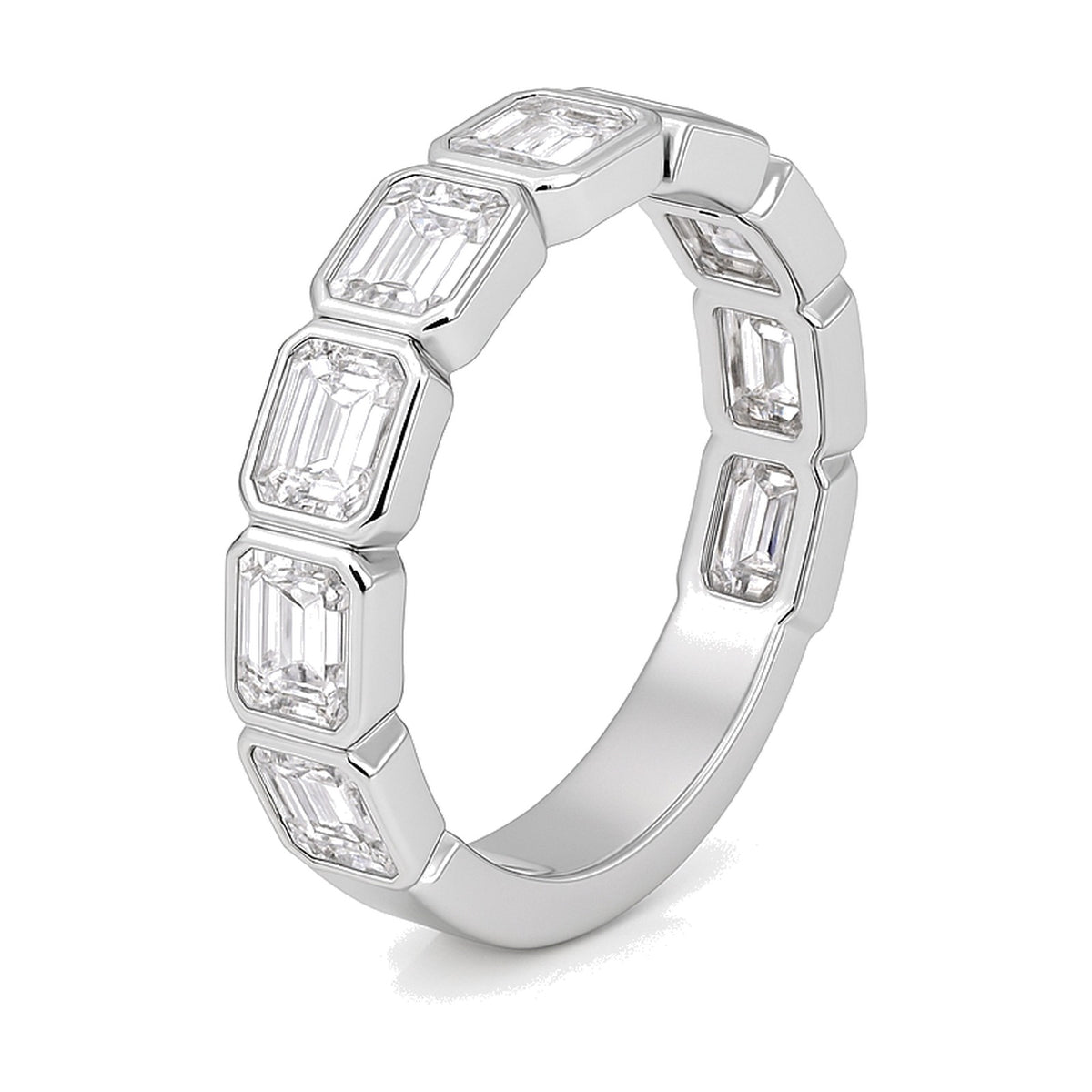 Simone ring in 14K white gold with a lab-grown diamond