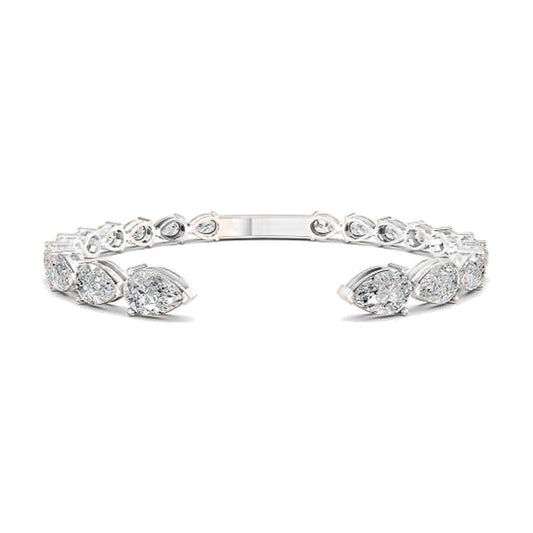 Aurora bracelet in 14K white gold with a pear-cut lab-grown diamond