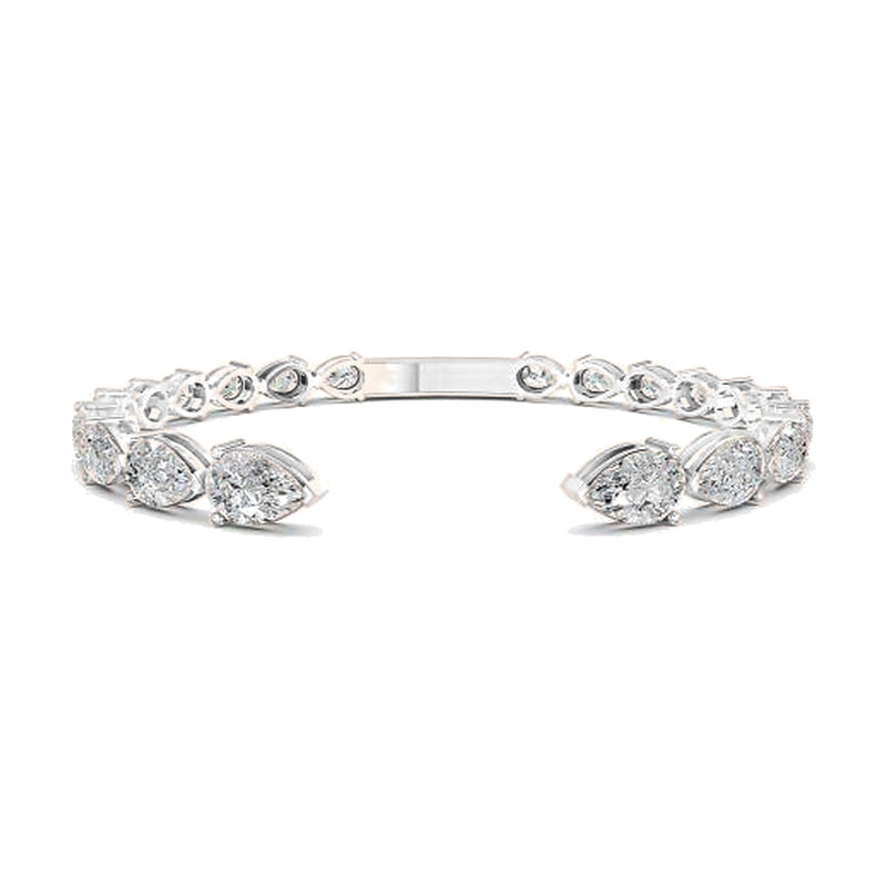 Aurora bracelet in 14K white gold with a pear-cut lab-grown diamond