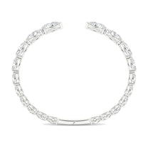 Aurora bracelet in 14K white gold with a pear-cut lab-grown diamond
