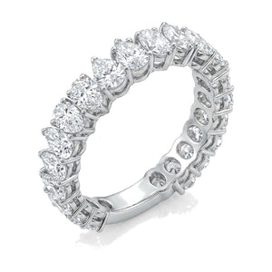 Diana ring in 14K white gold with lab-grown diamonds