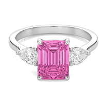 Amelie ring in 14K white gold with a fancy pink lab-grown diamond