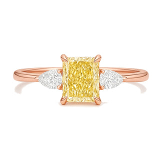 Anouk ring in 14K rose gold with a fancy yellow lab-grown diamond