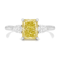 Anouk ring in 14K white gold with a fancy yellow lab-grown diamond