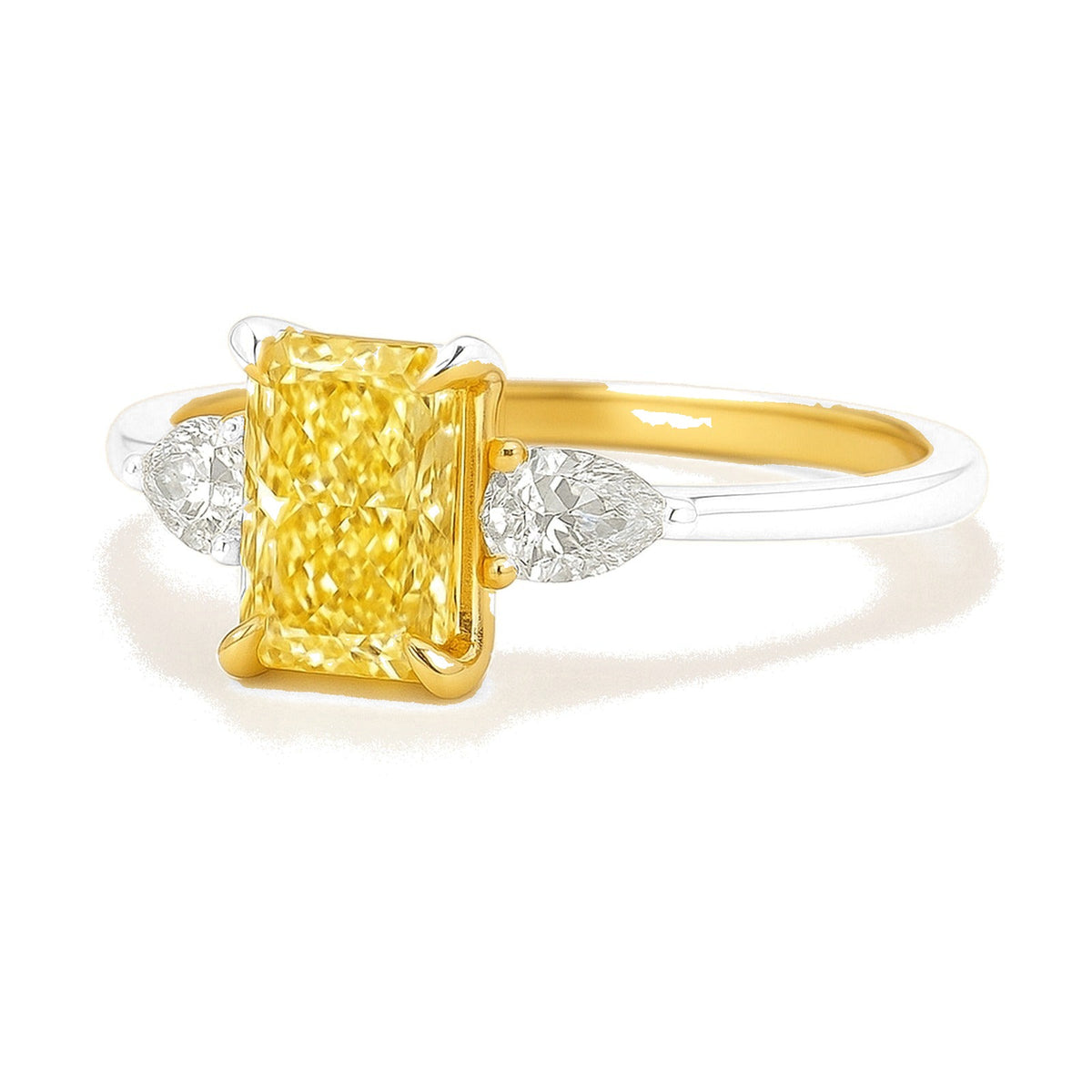 Anouk ring in 14K white gold with a fancy yellow lab-grown diamond