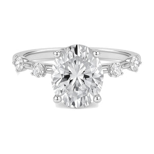 Bianca-Rose ring in 14K white gold with an oval-cut lab-grown diamond