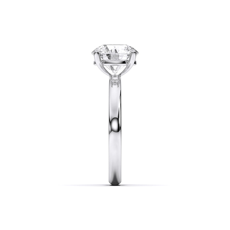 Chloe ring in 14K white gold with a round-cut lab-grown diamond