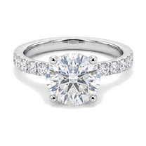 Diane ring in 14K white gold with a round-cut lab-grown diamond