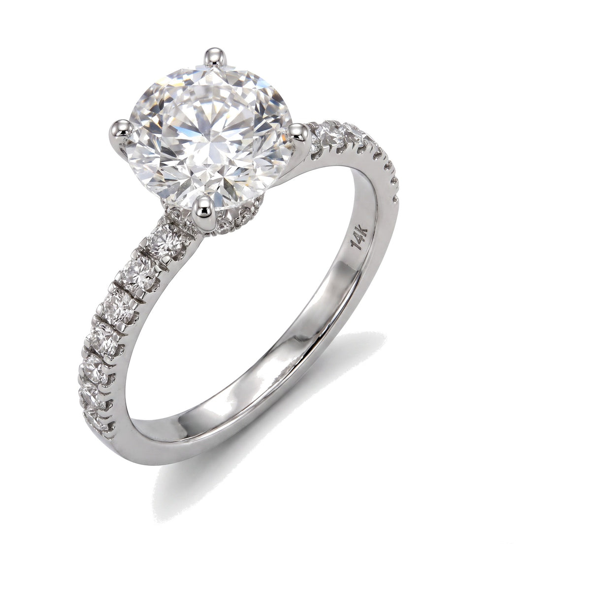 Diane ring in 14K white gold with a round-cut lab-grown diamond