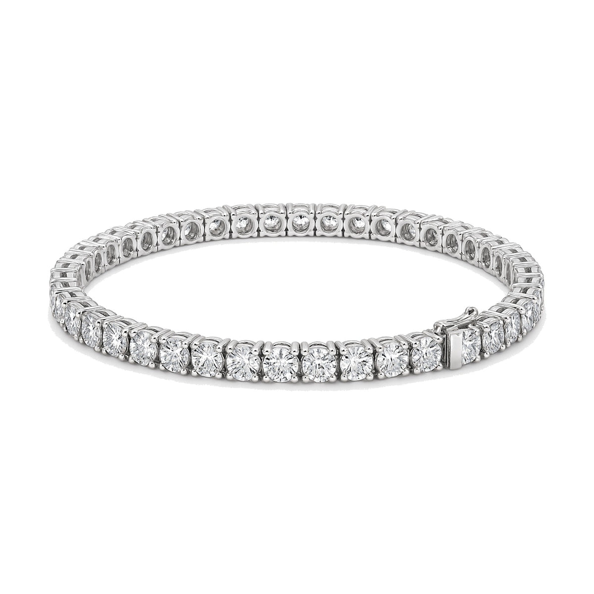 Noemie bracelet in 14K white gold with round-cut lab-grown diamonds