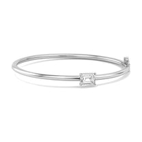 Raphaelle bracelet in 14K white gold with an emerald-cut lab-grown diamond