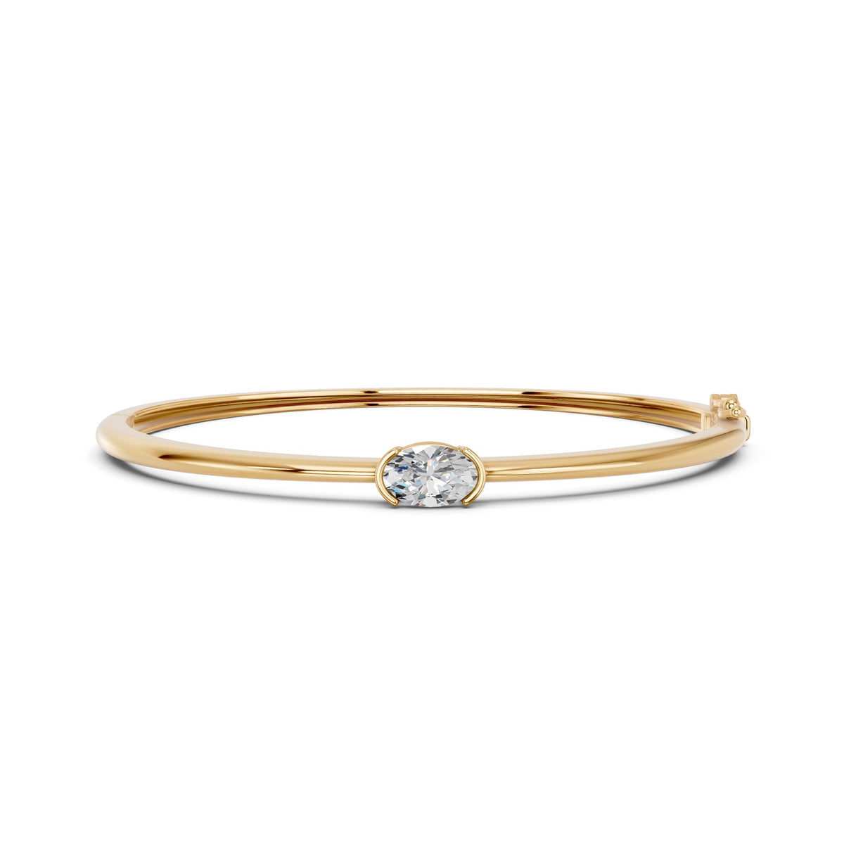 Sabrina bracelet in 14K yellow gold with an oval-cut lab-grown diamond