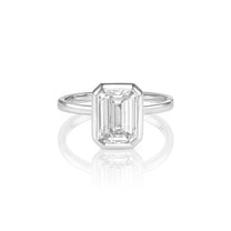 Colette ring in 14K white gold with an emerald-cut lab-grown diamond