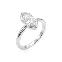 Eliana ring in 14K gold with a marquise-cut lab-grown diamond