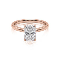 Mia ring in 14K gold with a radiant-cut lab-grown diamond